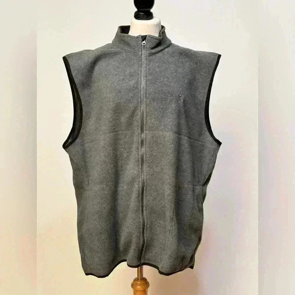 Men’s XXL Izod fleece vest in gray. - Picture 1 of 5